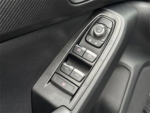 Used 2025 Subaru Crosstrek 2.5i Limited w/ Popular Package #3A image 24