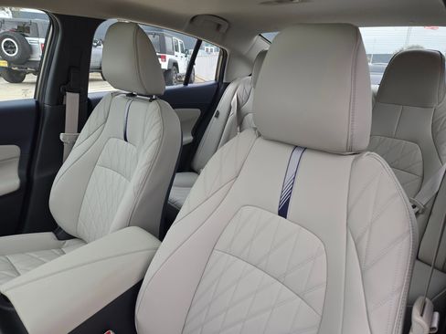 New 2026 Nissan Sentra SL w/ Floor Mat Package FWD image 9