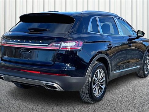 Used 2023 Lincoln Nautilus AWD w/ Premium Package image 12