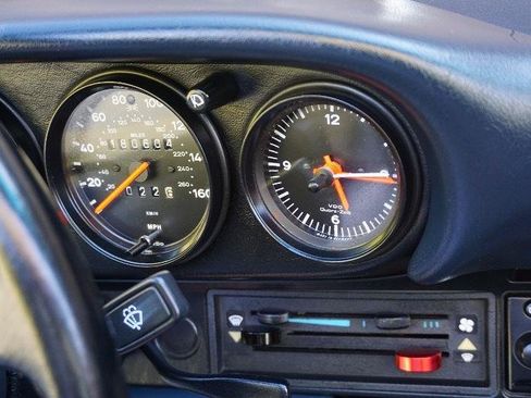 Used 1987 Porsche 911 Carrera RWD image 65