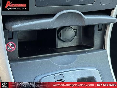 Used 2013 Toyota Corolla L FWD image 32