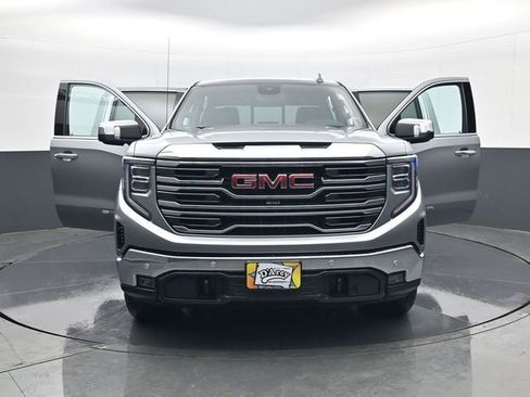 Used 2024 GMC Sierra 1500 SLT w/ SLT Premium Plus Package image 31