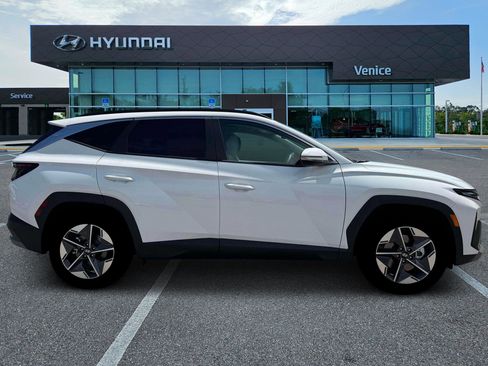 New 2026 Hyundai Tucson SEL FWD image 28