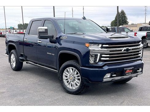 Used 2023 Chevrolet Silverado 3500 High Country w/ Z71 Off-Road Package AWD/4WD image 2