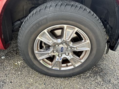 Used 2015 Ford F150 Lariat RWD image 9