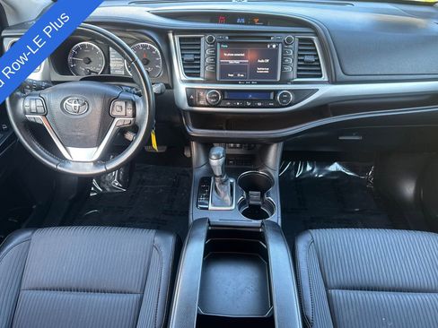 Used 2018 Toyota Highlander Plus image 13