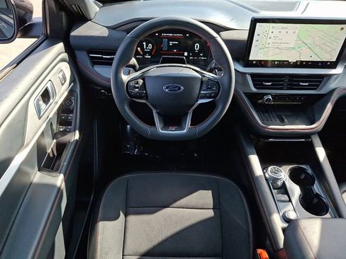 Used 2025 Ford Explorer ST AWD/4WD image 15