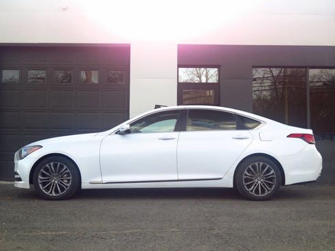 Used 2015 Hyundai Genesis 3.8 w/ Option Group 04 image 2