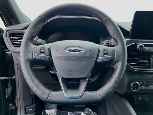 Used 2025 Ford Escape ST-Line FWD image 11