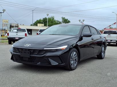Used 2025 Hyundai Elantra Hybrid