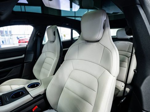 Used 2024 Porsche Taycan 4S w/ Premium Package image 35