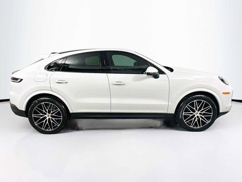 New 2025 Porsche Cayenne Coupe image 8