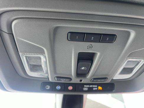 Used 2021 GMC Sierra 1500 Elevation w/ Preferred Package image 28