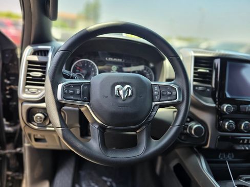 New 2026 RAM 1500 Express AWD/4WD image 23