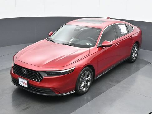 Used 2024 Honda Accord EX image 17