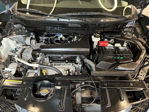 Used 2016 Nissan Rogue SV AWD/4WD image 23