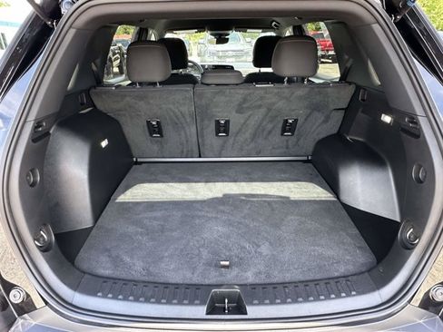 Used 2026 Chevrolet Equinox LT w/ Safety and Technology Package FWD image 28