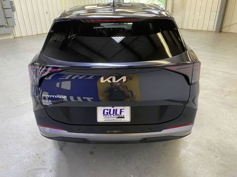 Used 2026 Kia Sportage EX FWD image 7