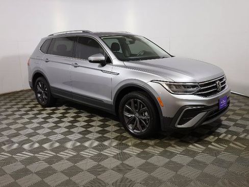 Used 2022 Volkswagen Tiguan SE AWD/4WD image 4