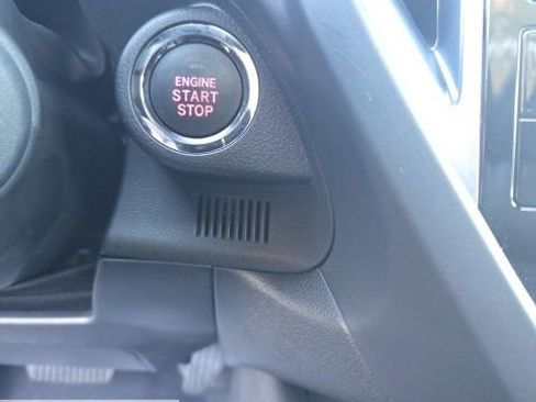 Certified 2025 Subaru Forester Limited image 37