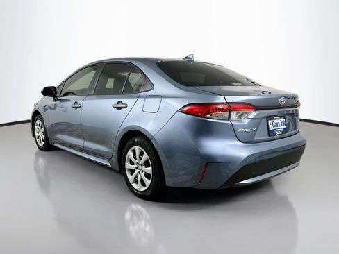 Used 2021 Toyota Corolla LE FWD image 5