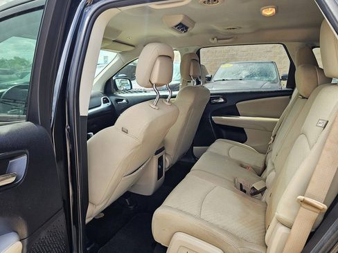 Used 2018 Dodge Journey SE w/ Popular Equipment Group FWD image 7