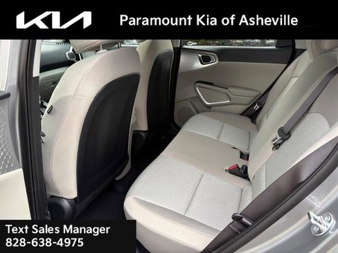 New 2025 Kia Soul LX image 18