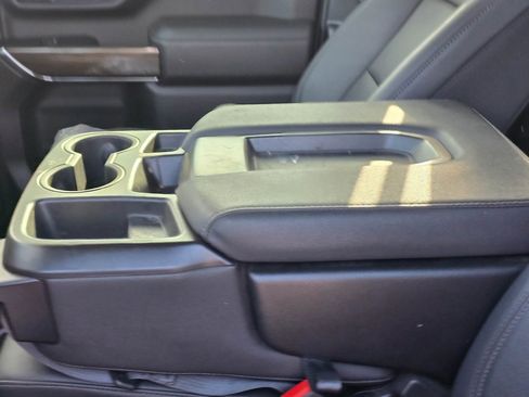 Used 2023 Chevrolet Silverado 2500 LT w/ Midnight Edition image 12