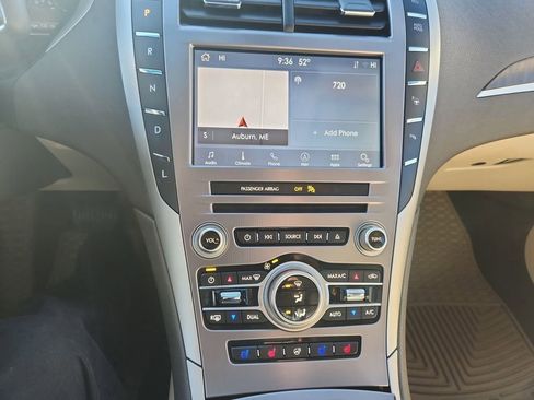 Used 2020 Lincoln MKZ Reserve w/ Luxury Package image 16