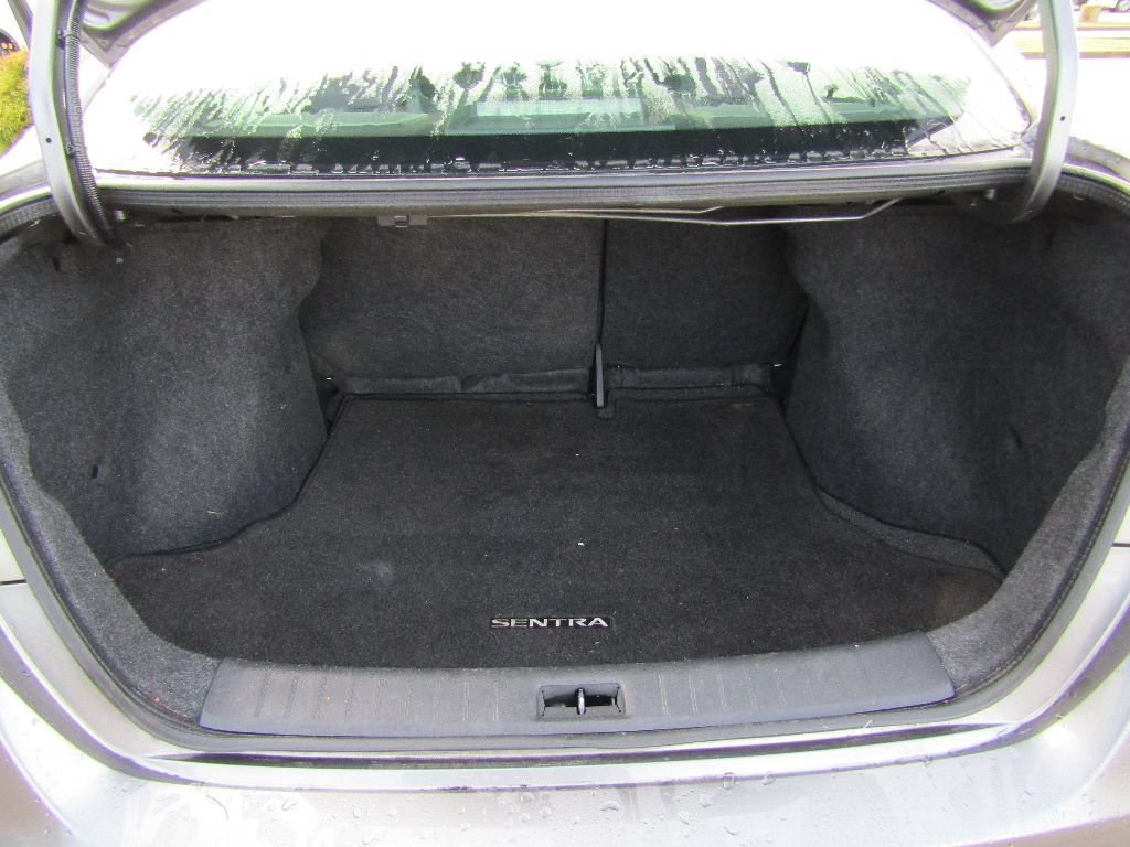 Used 2015 Nissan Sentra S FWD image 14