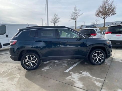 New 2026 Jeep Compass Limited AWD/4WD image 7