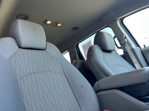 Used 2016 Chevrolet Traverse LT w/ Style and Technology Package AWD/4WD image 19