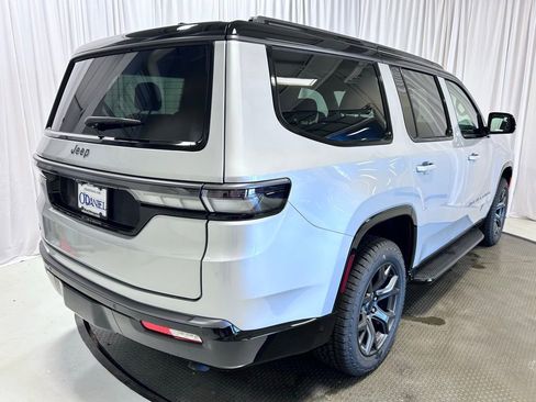New 2026 Jeep Grand Wagoneer 4WD image 32