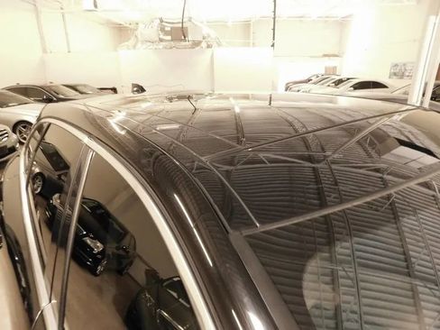 Used 2017 Jaguar F-PACE Prestige image 16