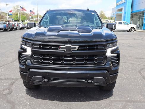 Used 2024 Chevrolet Silverado 1500 LT Trail Boss w/ LT Trail Boss Premium Package AWD/4WD image 31
