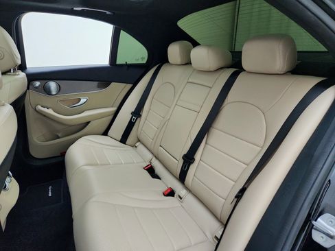 Used 2018 Mercedes-Benz C 300 Sedan image 27