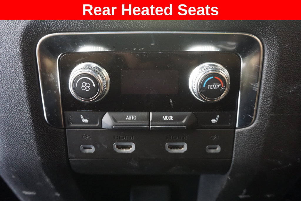 Used 2024 GMC Yukon Denali AWD/4WD image 9