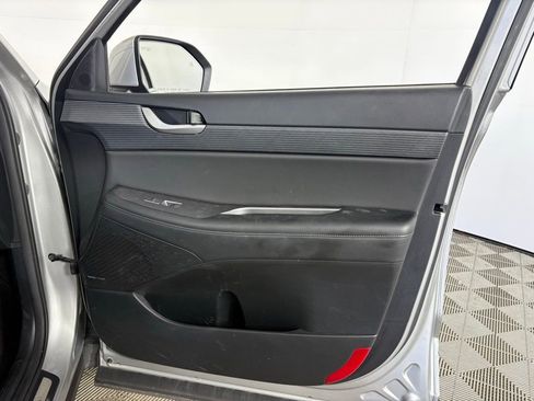 Used 2024 Hyundai Palisade Limited FWD image 18