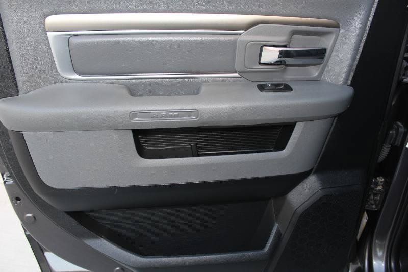 Used 2017 RAM 1500 Big Horn RWD image 15