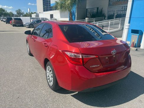 Used 2019 Toyota Corolla LE image 6