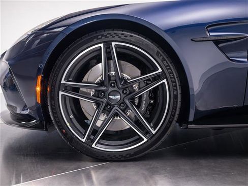 New 2026 Aston Martin V8 Vantage Coupe image 4