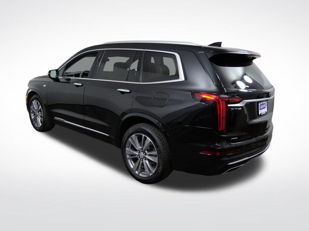 Used 2023 Cadillac XT6 Premium Luxury AWD/4WD image 7