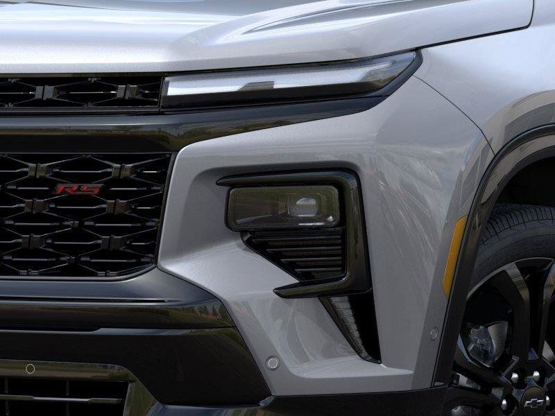 New 2027 Chevrolet Traverse RS w/ LPO, Floor Liner Package FWD image 10