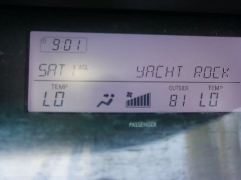 Used 2012 Lexus RX 350 FWD w/ Premium Pkg image 9