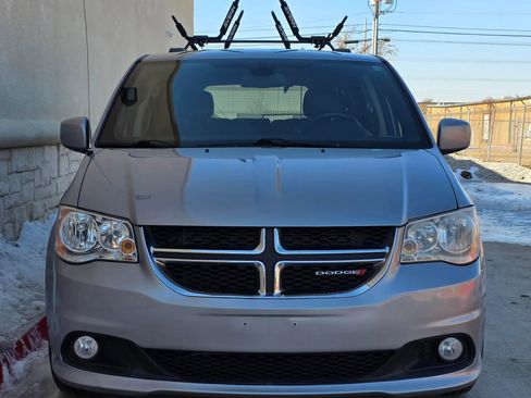 Used 2018 Dodge Grand Caravan SXT image 8