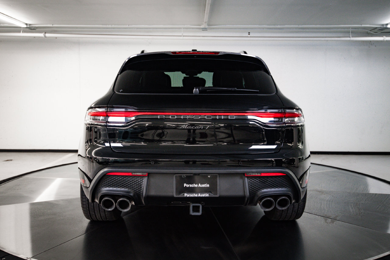 Certified 2023 Porsche Macan Turbo AWD/4WD image 6
