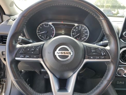 Used 2021 Nissan Sentra SV image 16