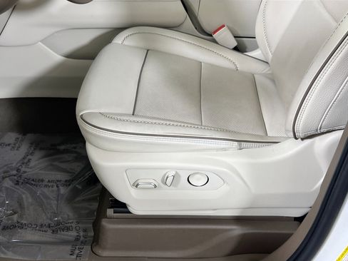 Used 2022 GMC Yukon XL Denali image 19