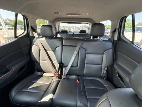 Used 2023 GMC Acadia SLT AWD/4WD image 29