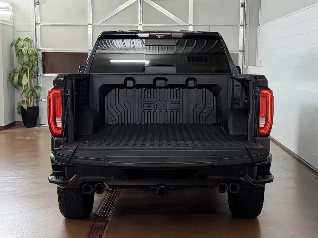 Used 2022 GMC Sierra 1500 AT4 w/ AT4 Premium Package AWD/4WD image 5